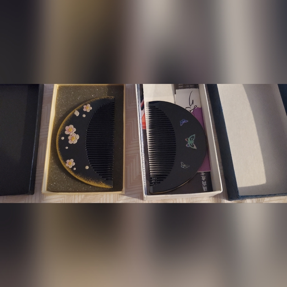 Vintage Japanese Kushi Combs with Box Set of Two